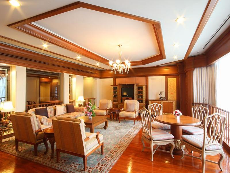 The Emerald Hotel