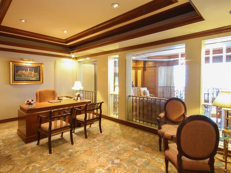 The Emerald Hotel