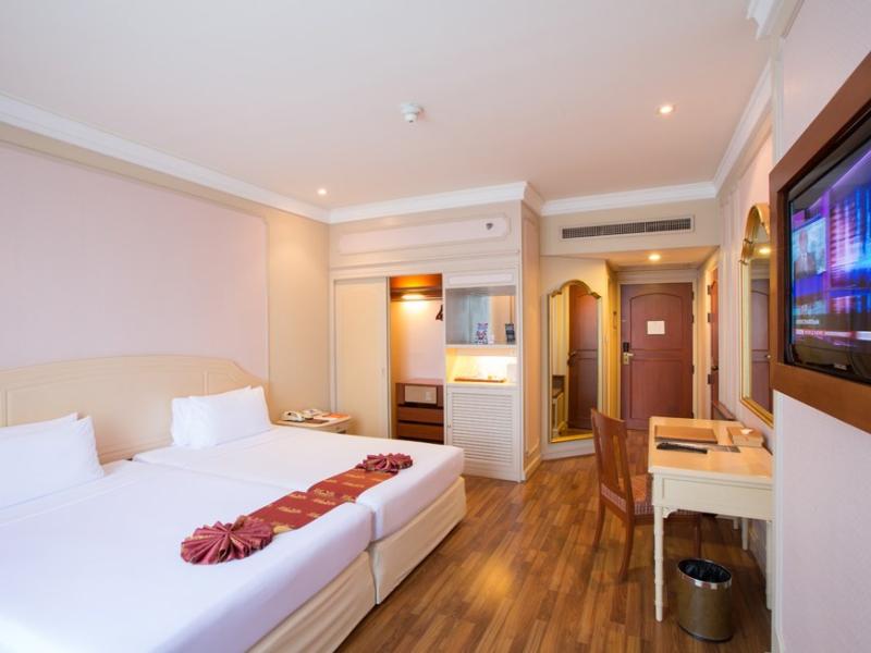 The Emerald Hotel