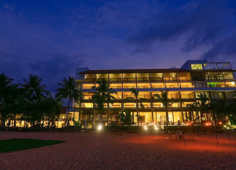 Pandanus Beach Resort & Spa