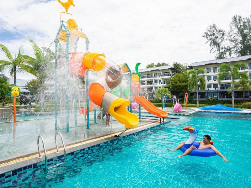 Khaolak Emerald Beach Resort & Spa