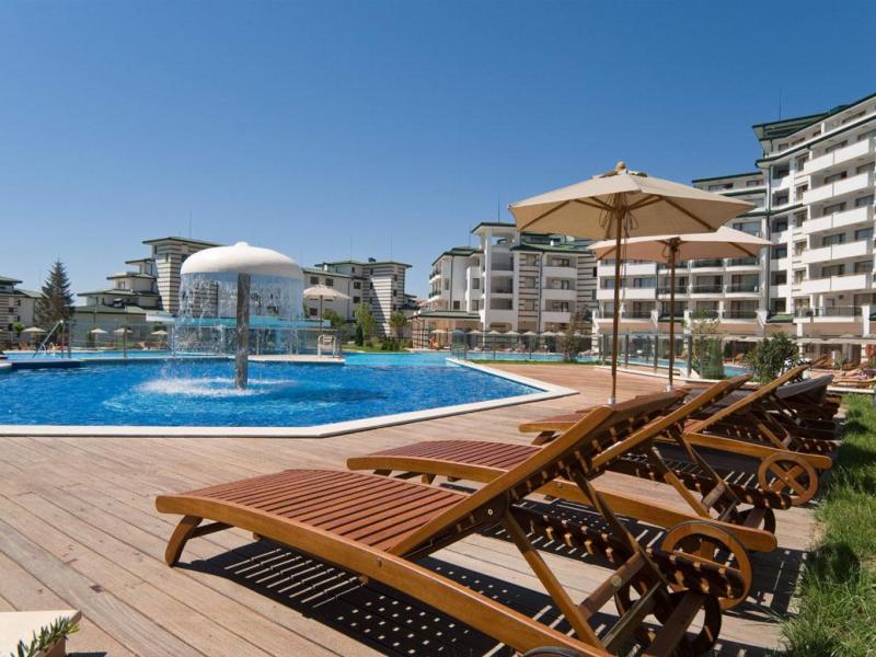 Emerald Resort
