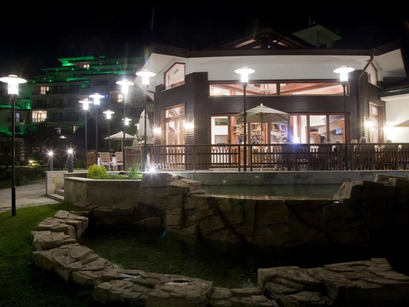 Emerald Resort