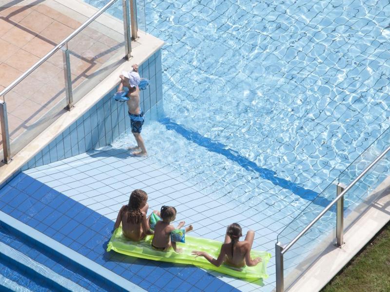 Emerald Resort