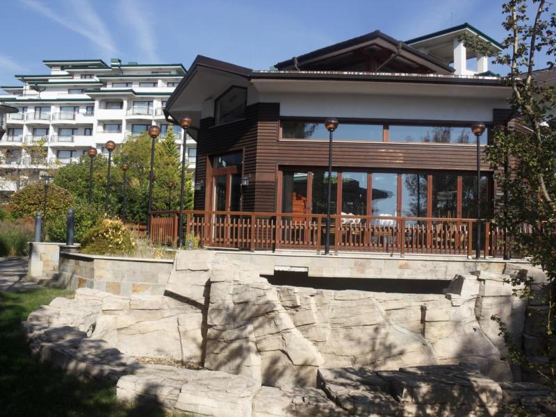 Emerald Resort