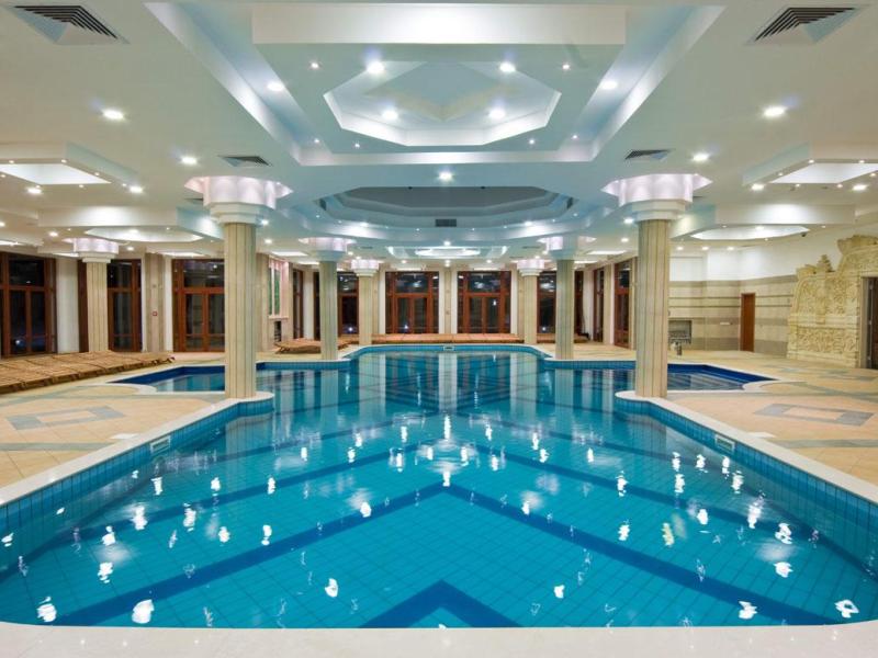Emerald Resort