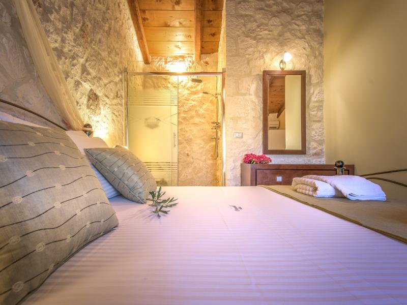 Emerald Classic Villas