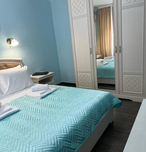 Дельфин Отель