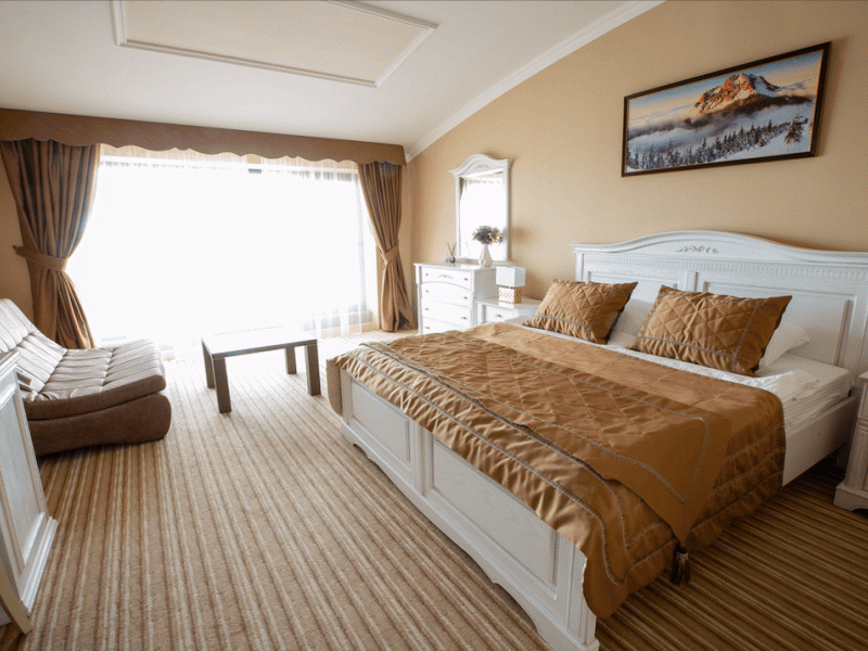 Белый Медведь