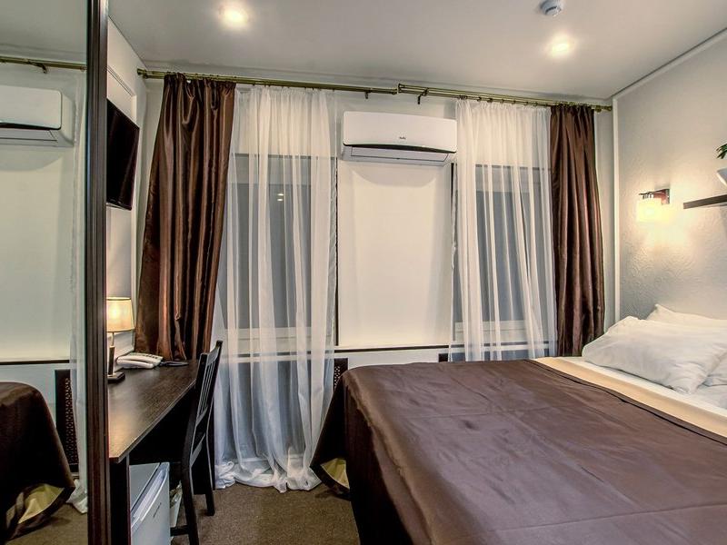 Revival Hotel