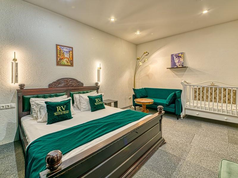 Revival Hotel