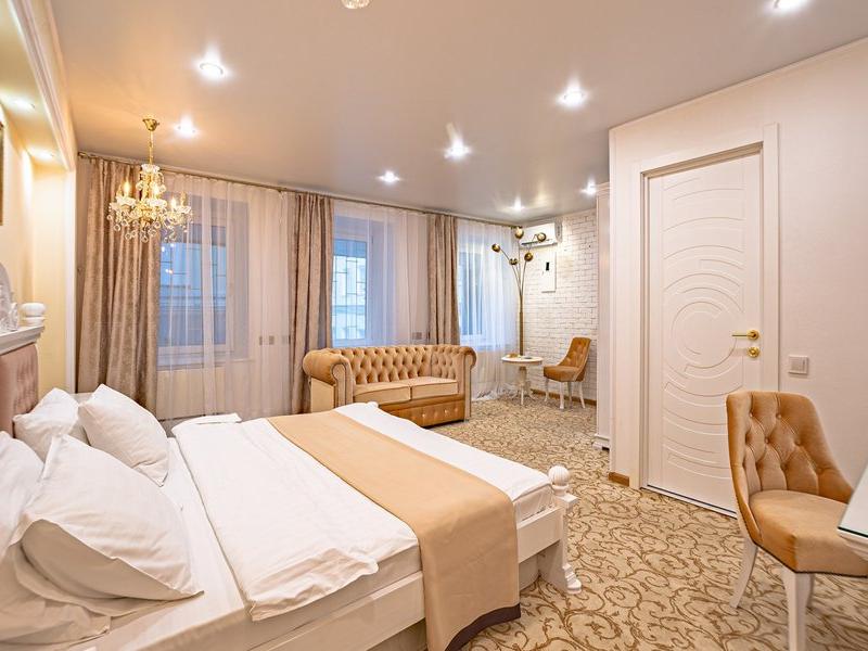 Revival Hotel