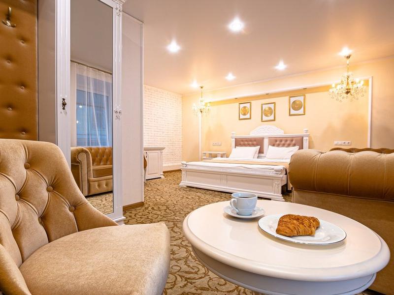 Revival Hotel