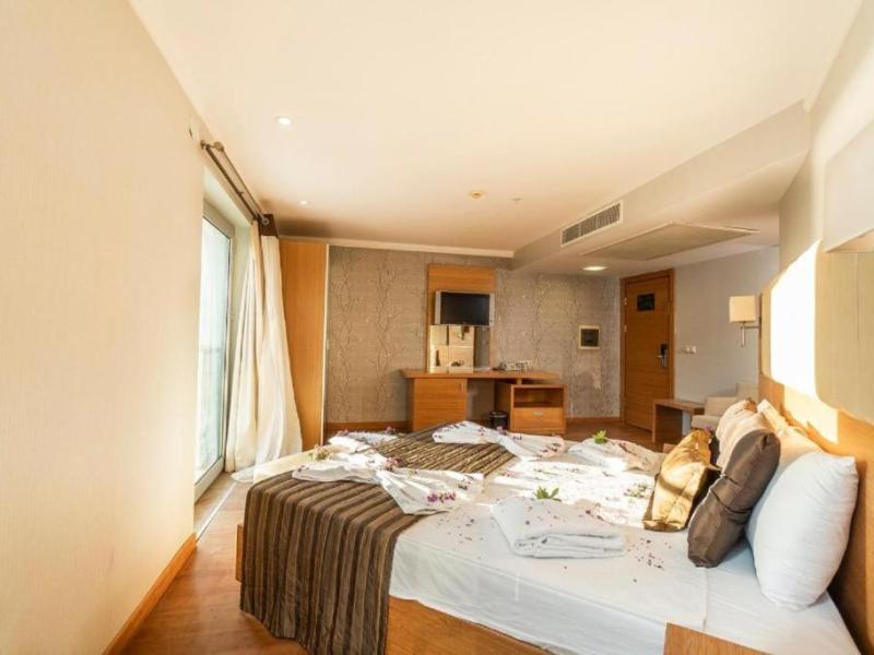 My Mira Deluxe Resort