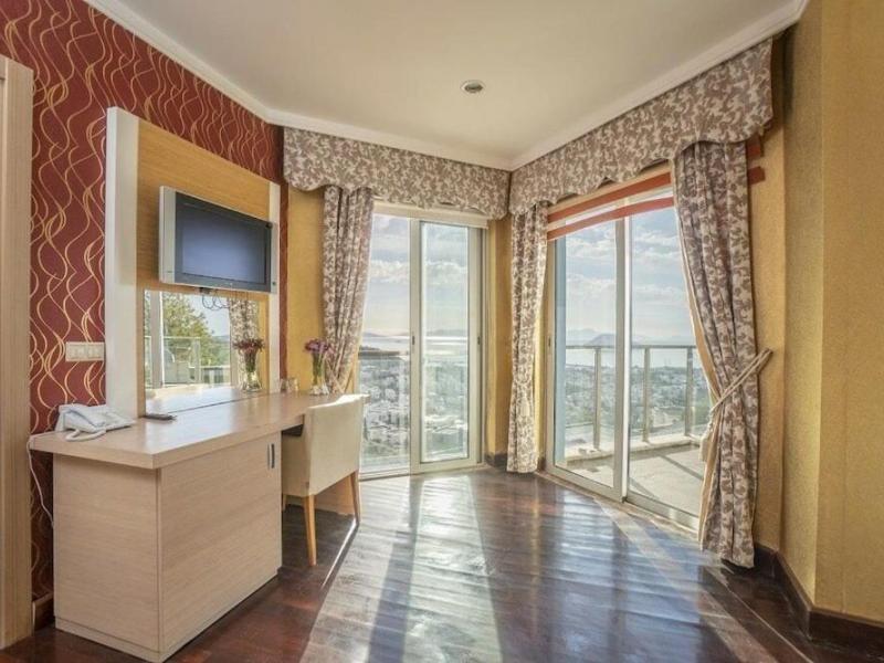 My Mira Deluxe Resort