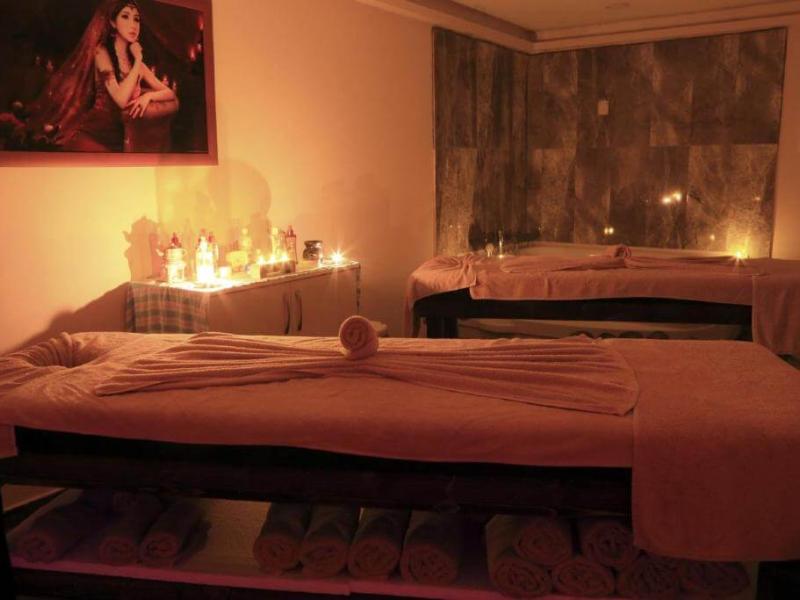 Roseira Beach Resort