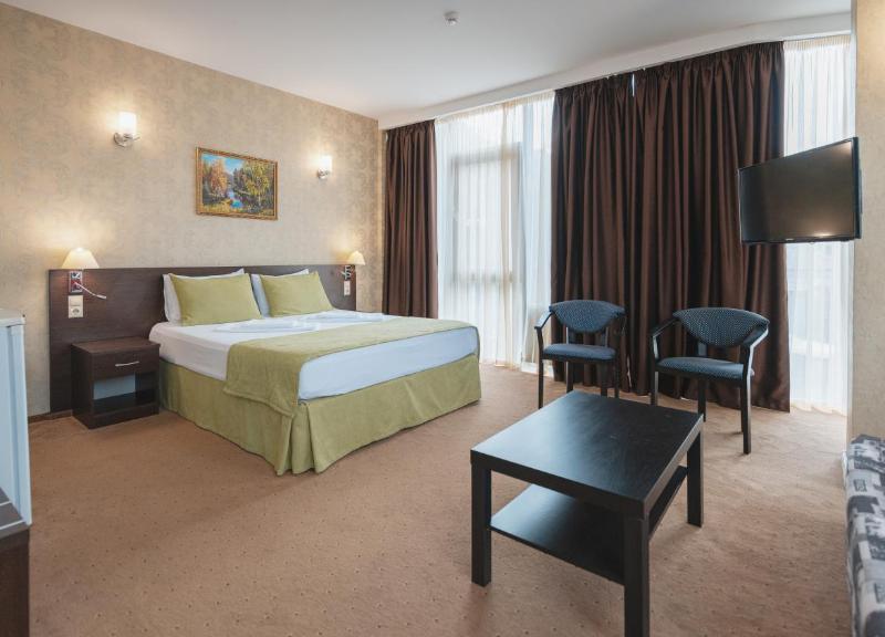 Хоста (ул. Платановая)