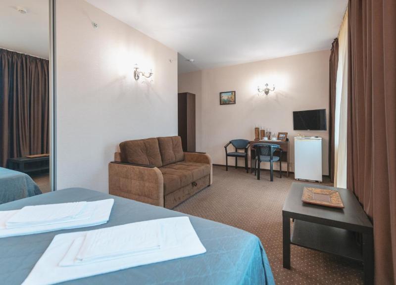 Хоста (ул. Платановая)