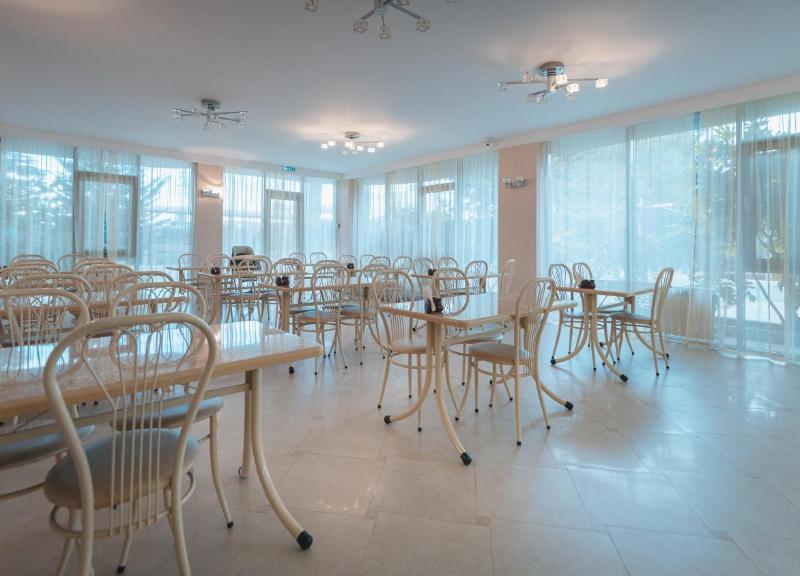 Хоста (ул. Платановая)