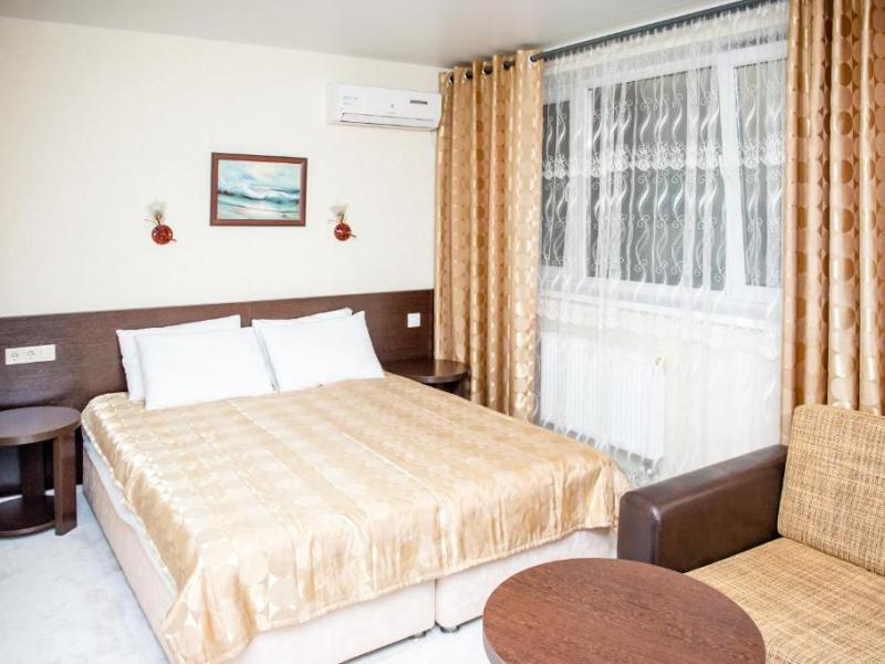 Отель Аваллон