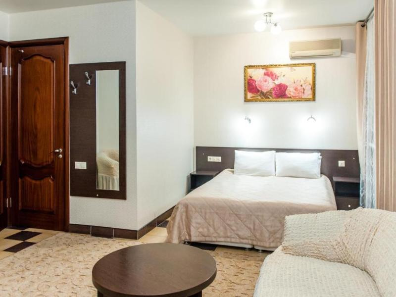 Отель Аваллон