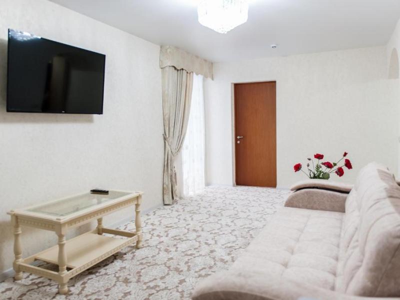 Отель Аваллон