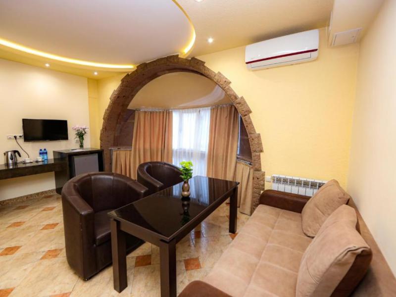 Skyline Hotel Yerevan