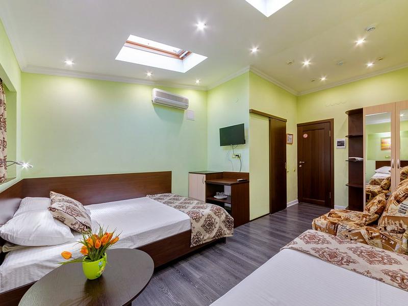 Людмила (ул. Пограничная)