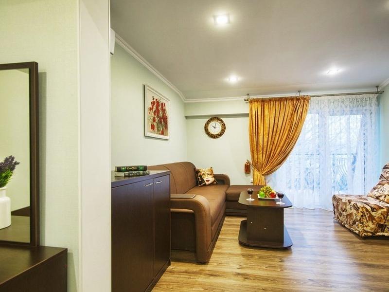 Людмила (ул. Пограничная)