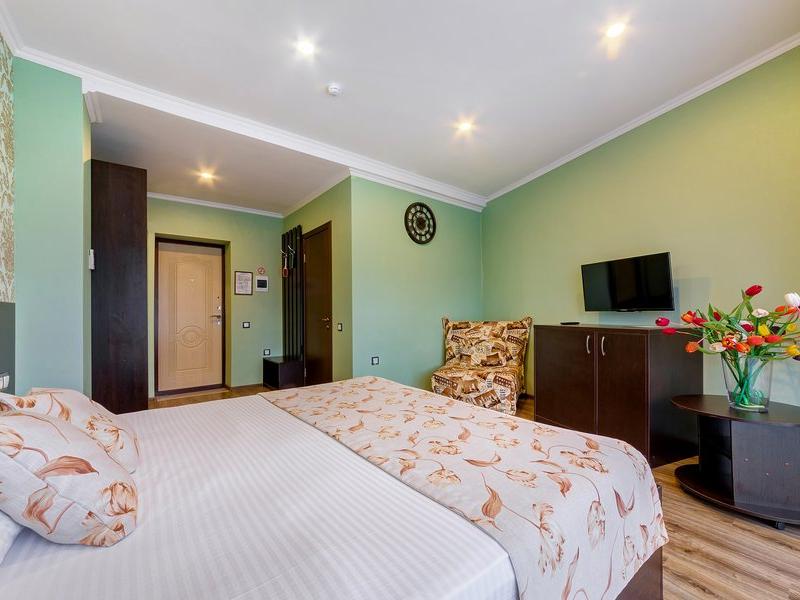 Людмила (ул. Пограничная)