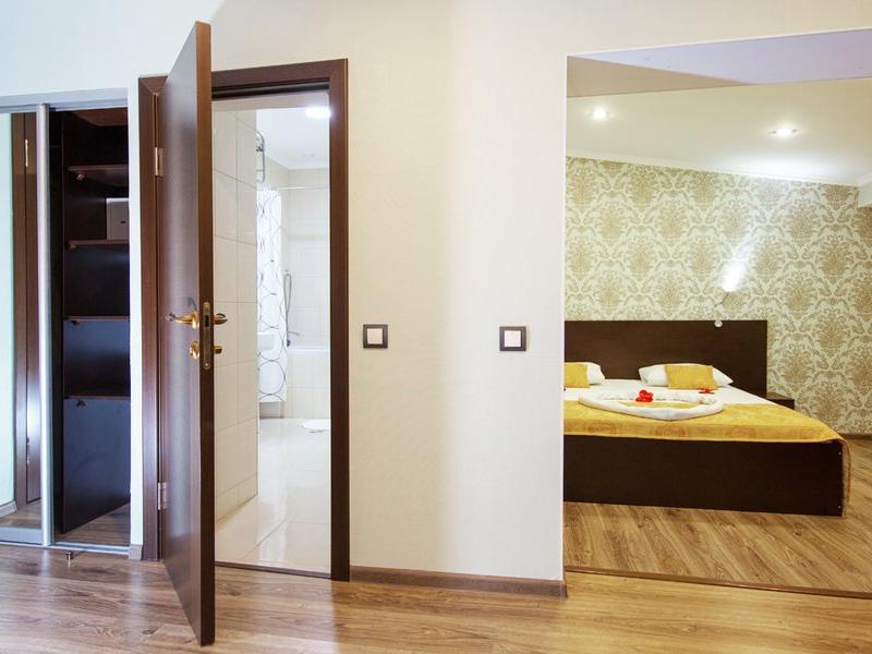 Людмила (ул. Пограничная)