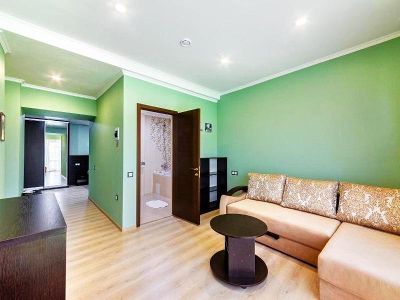 Людмила (ул. Пограничная)