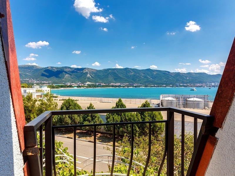 Людмила (ул. Пограничная)