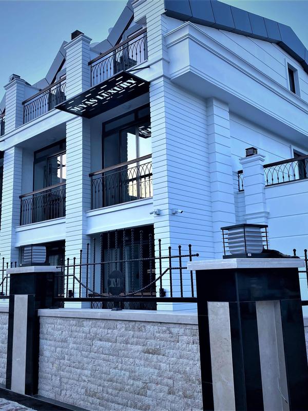 Miyas Luxury Hotel