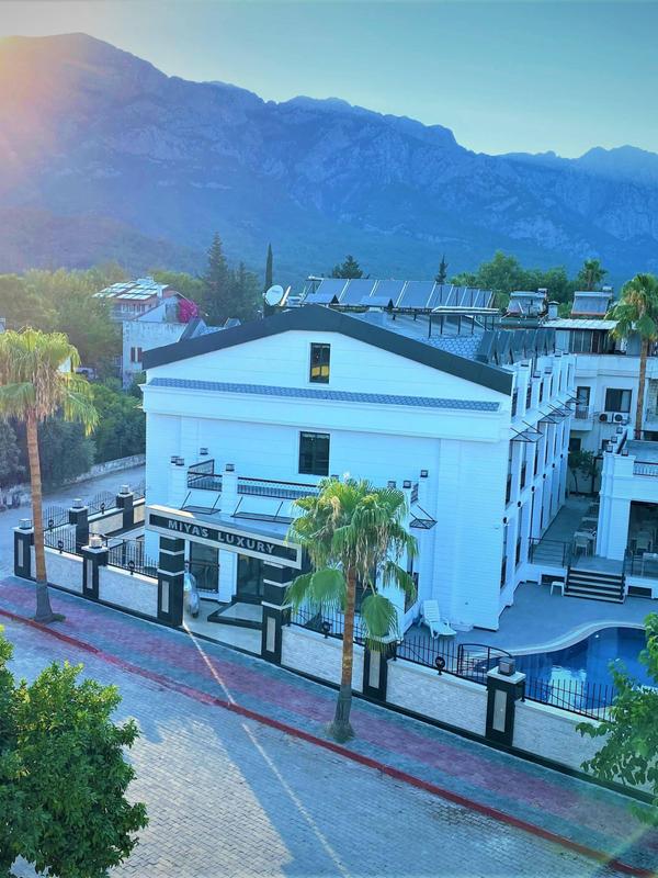 Miyas Luxury Hotel