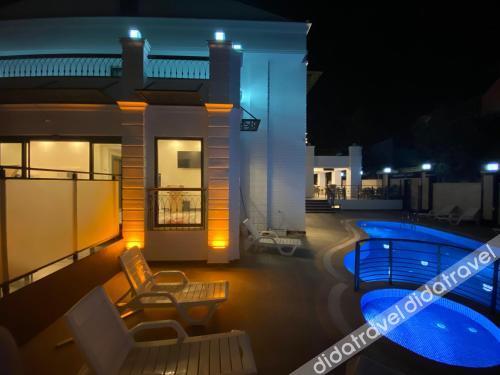 Miyas Luxury Hotel
