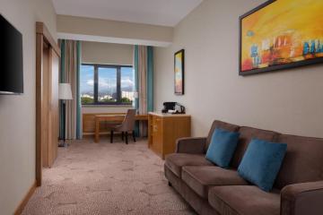 Отель DoubleTree by Hilton Almaty Казахстан, Алматы, фото 8