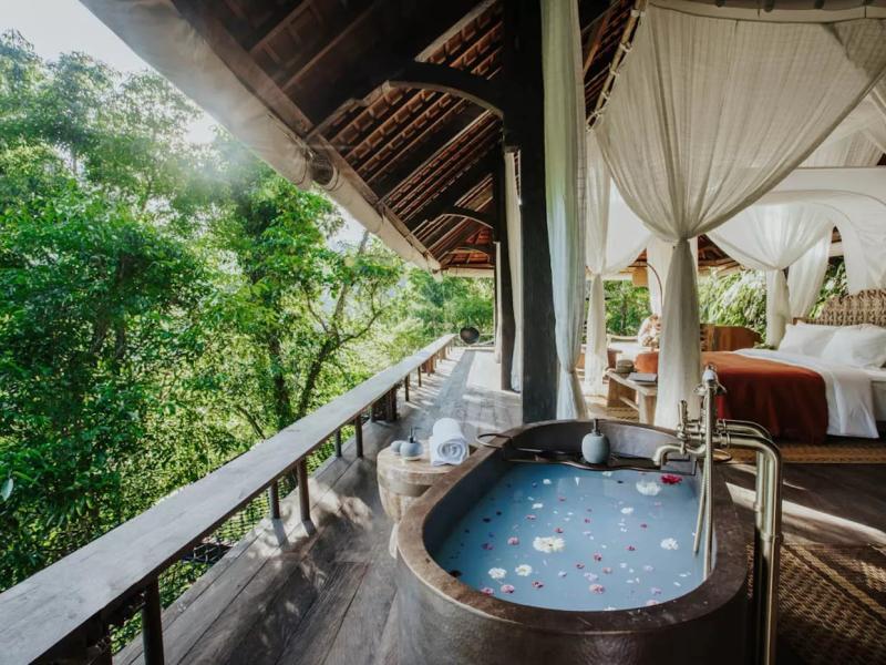 Buahan, A Banyan Tree Escape