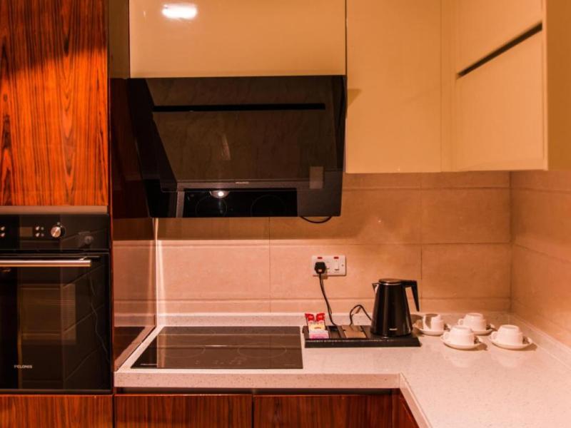 City Park Hotel Apartments