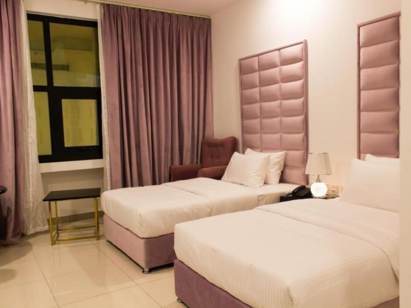 Parkside Plaza Hotel