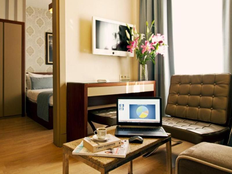 Alba Hotel