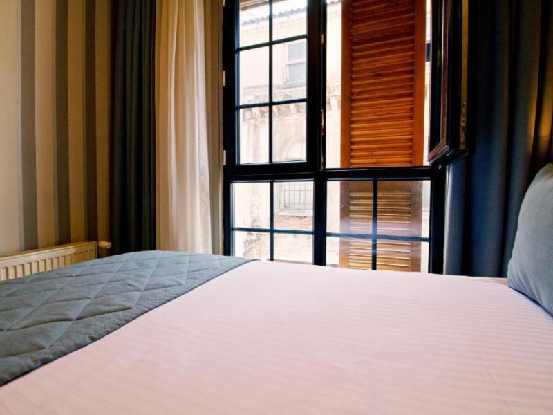 Alba Hotel
