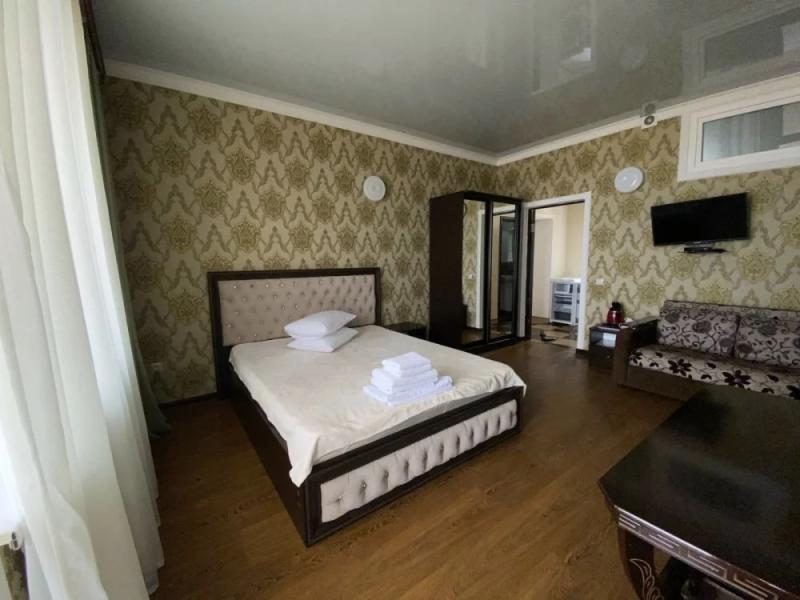 Вояж (ул.Локомотивная)