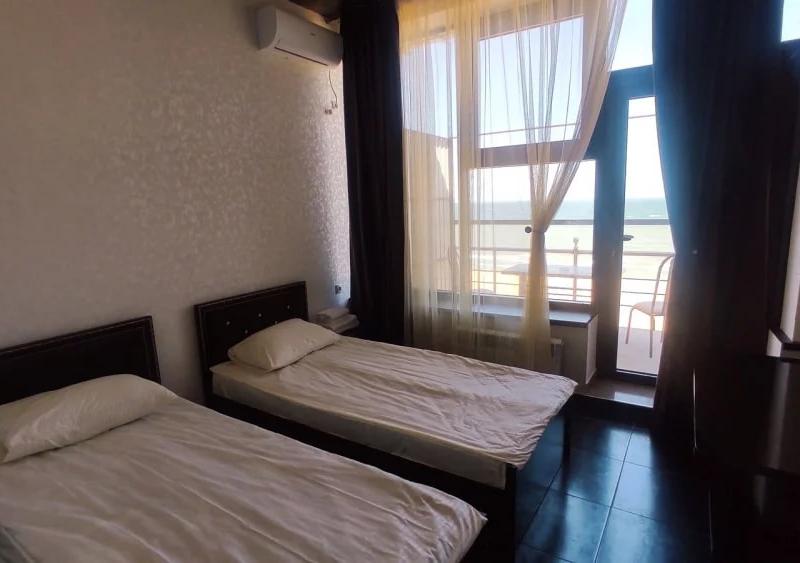 Вояж (ул.Локомотивная)