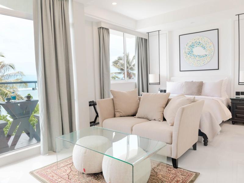 Azuvia Beach Retreat