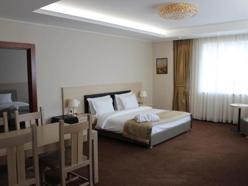 Caspian Riviera Grand Palace Hotel