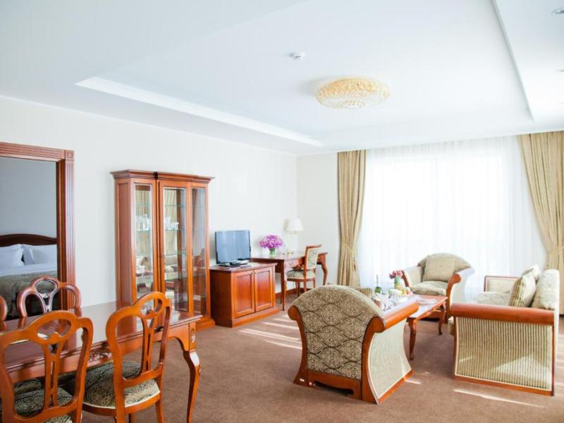 Caspian Riviera Grand Palace Hotel