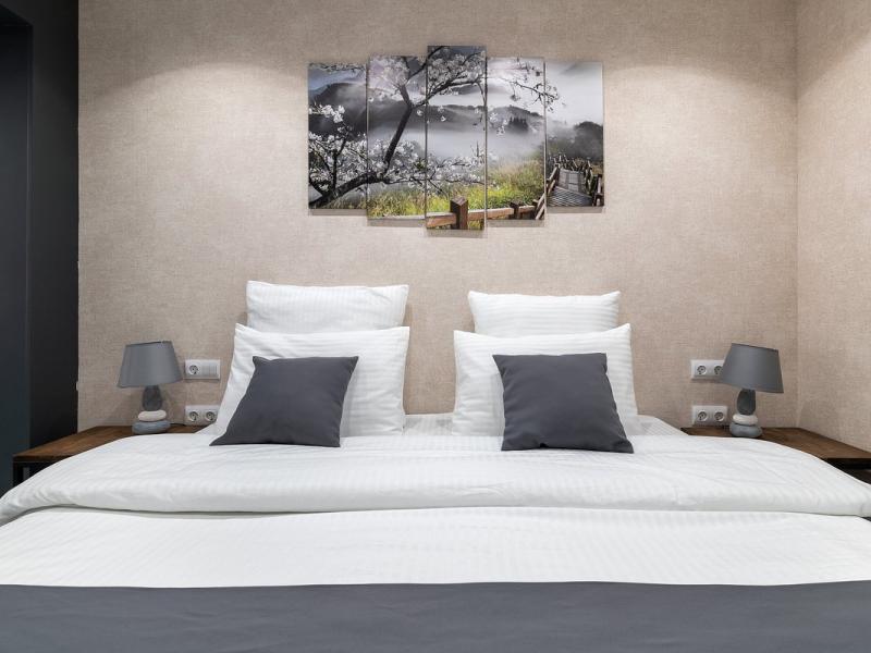 Neozoom Hotel