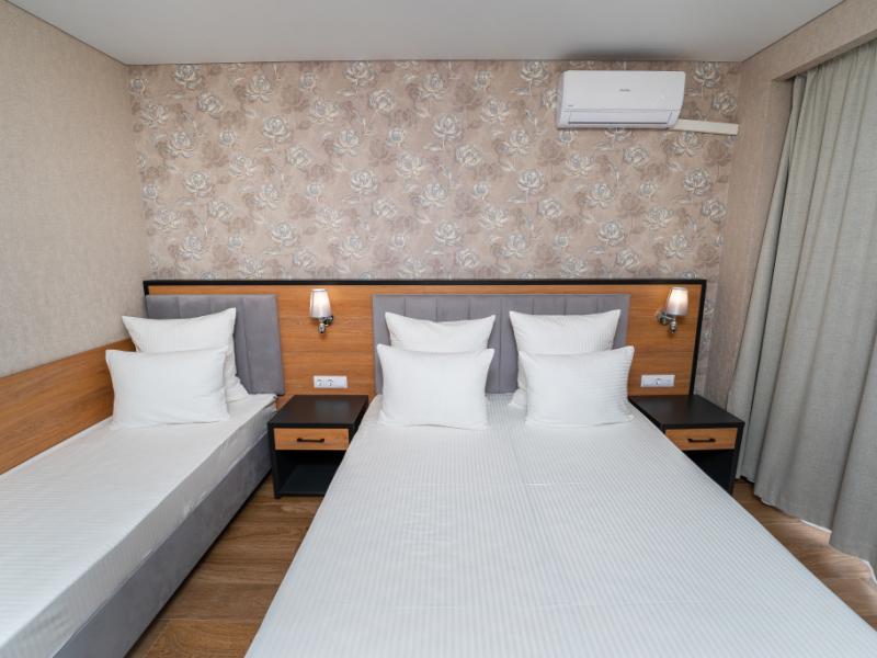 Art Life Hotel (Витязево)