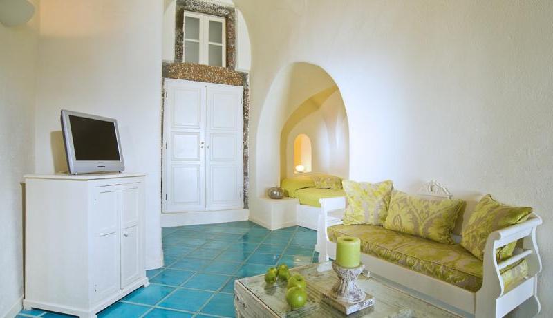 Enigma Apartments and Suites